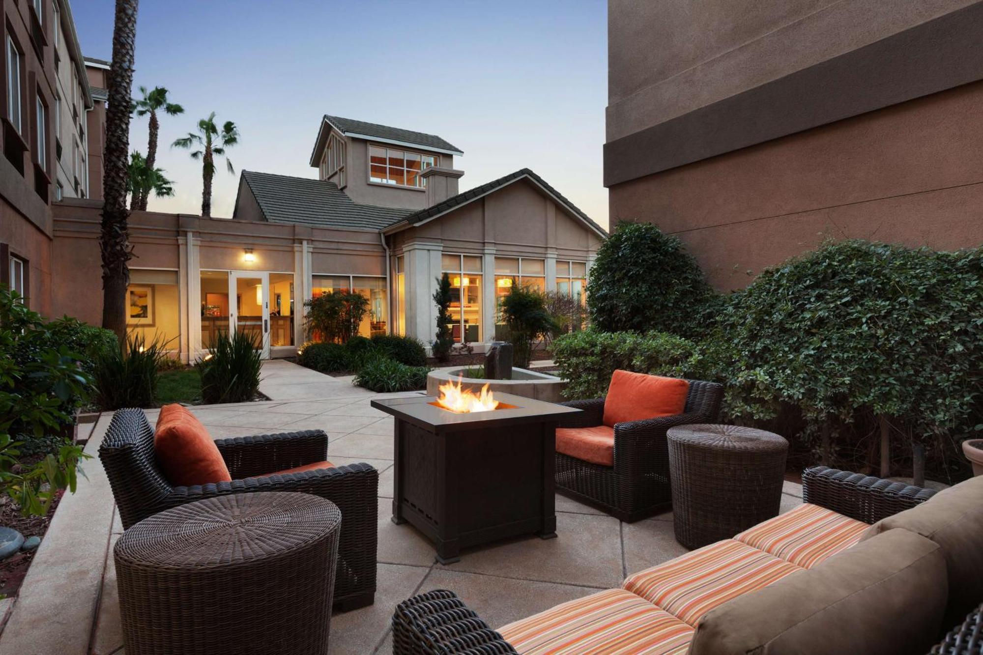 Hilton Garden Inn San Jose/Milpitas Bagian luar foto